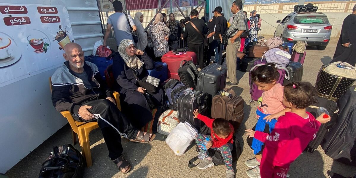 Sem novas listas com autorizados a sair de Gaza, fronteira