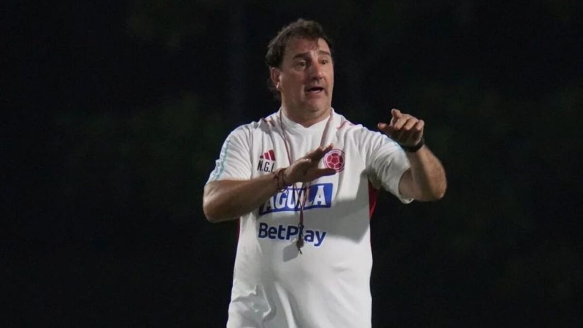 Técnico da Colômbia afirma que "todos conhecem" Diniz