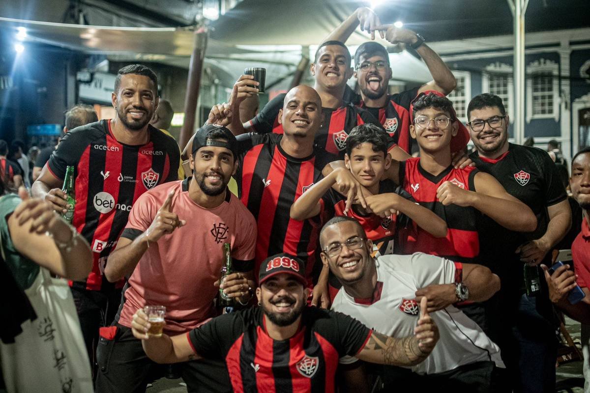 Vitória festeja conquista da Série B do Brasileiro - 15/11/2023
