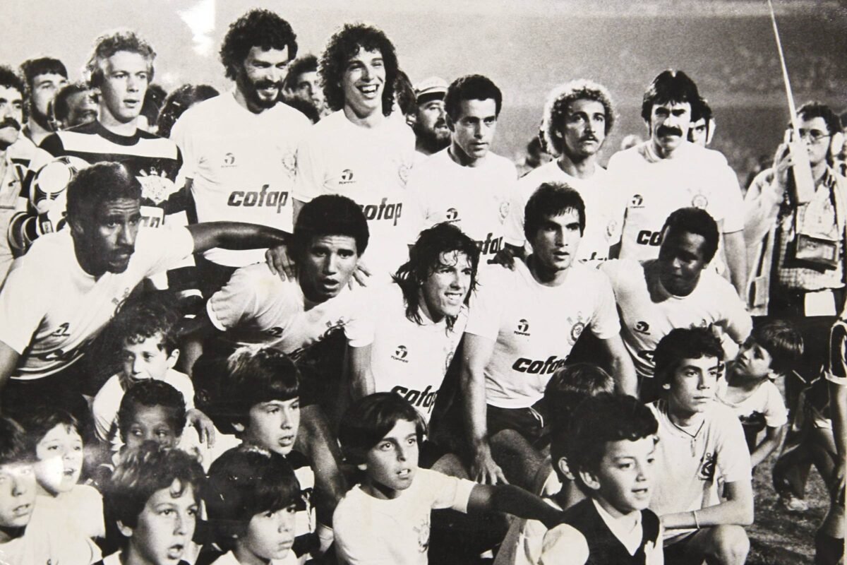 A Democracia Corinthiana e os 40 anos do bi -