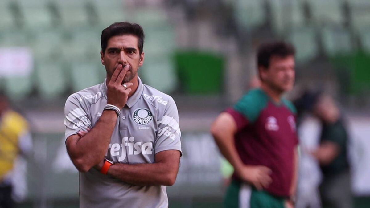 Abel Ferreira faz suspense sobre permanência no Palmeiras