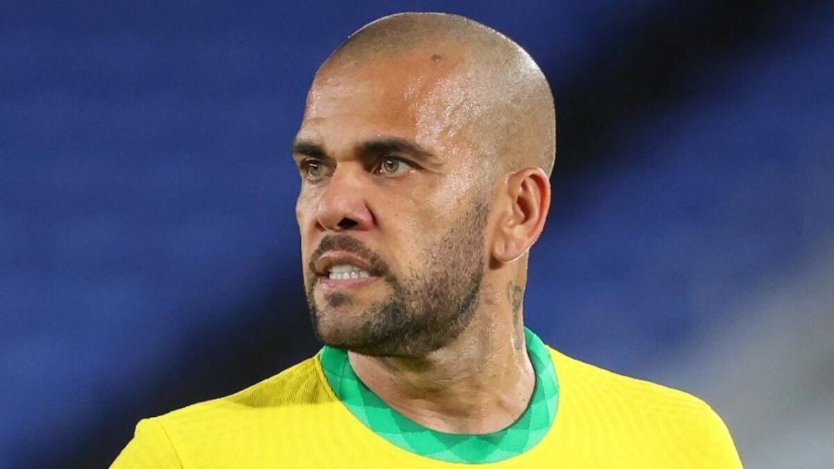 Acusação pede 12 anos de prisão a Daniel Alves na