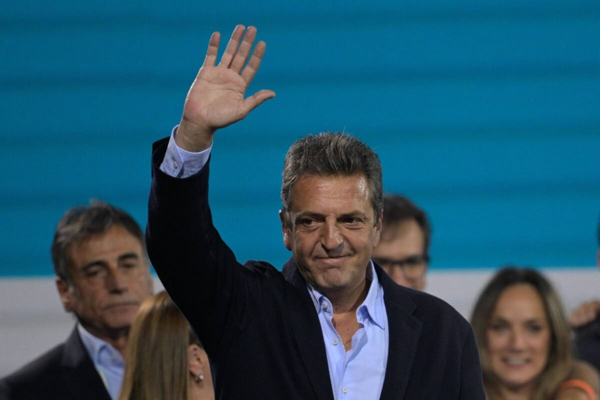 Argentina: Peronismo vive vácuo de liderança após Milei - 02/12/2023