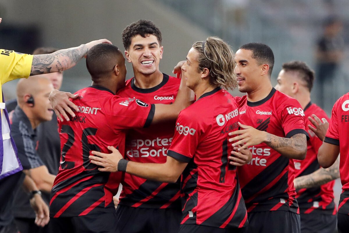 Athletico se destaca em arrecadação com torneios sul-americanos