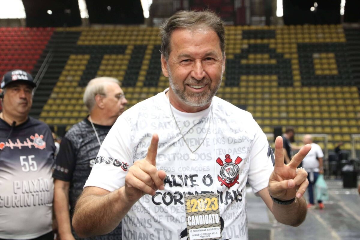 Augusto Melo é eleito presidente do Corinthians - 25/11/2023 -