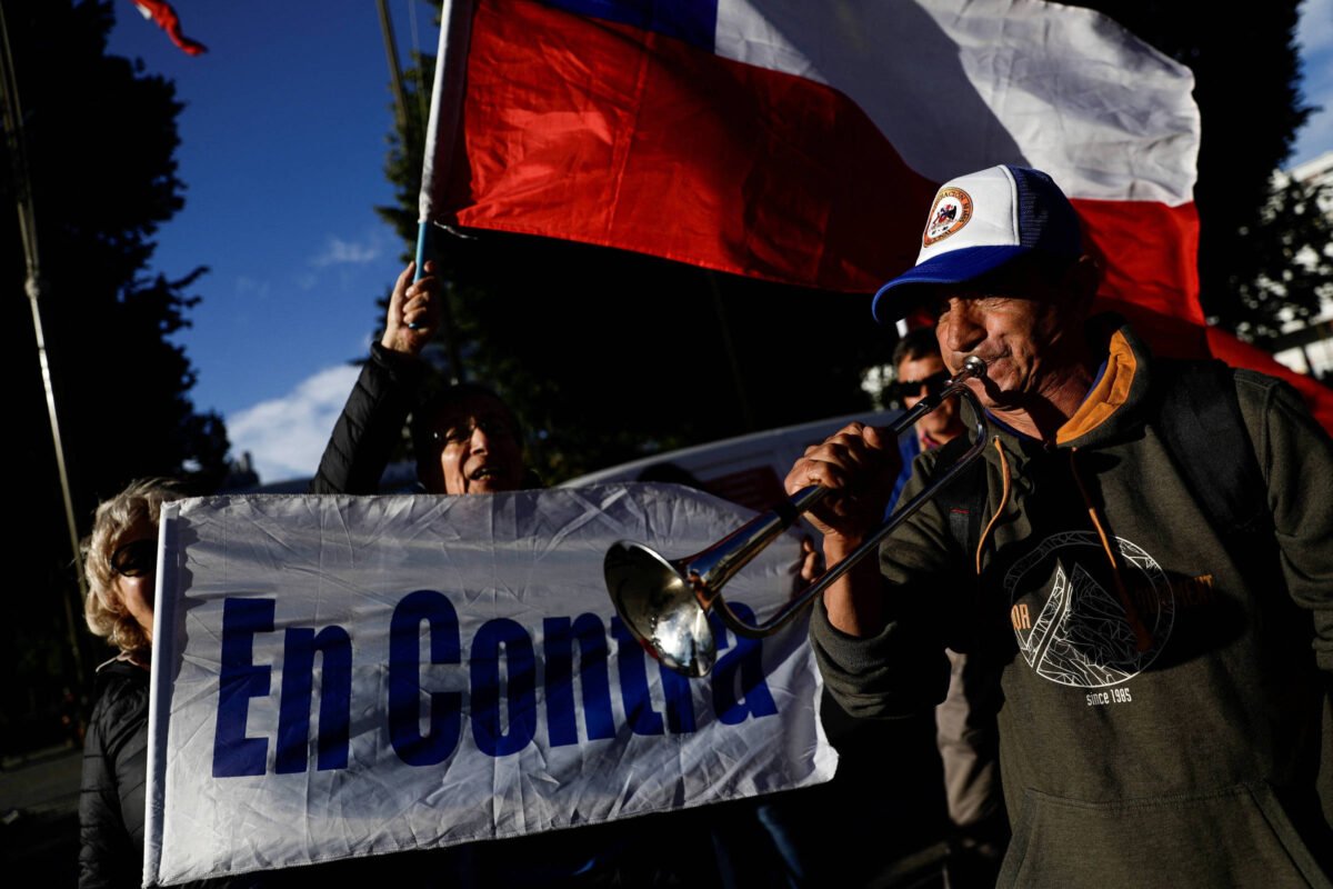 Chile rejeita nova Constituição e freia ultradireita - 17/12/2023 -