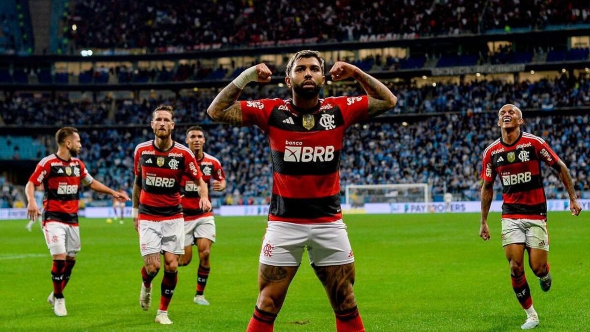 Corinthians ou Flamengo? O que se sabe do futuro de