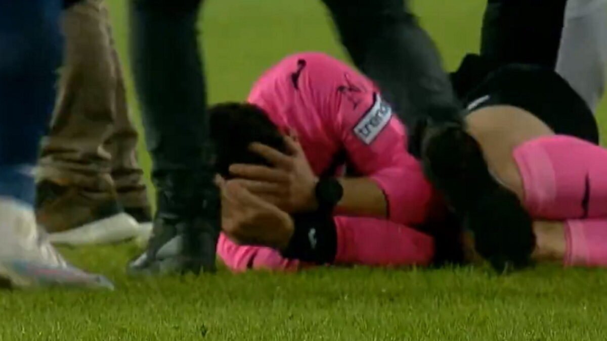 Federação Turca suspende jogos da liga após agressão a árbitro