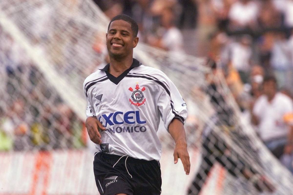 Marcelinho, ídolo do Corinthians: gols, títulos, polêmicas - 18/12/2023 -