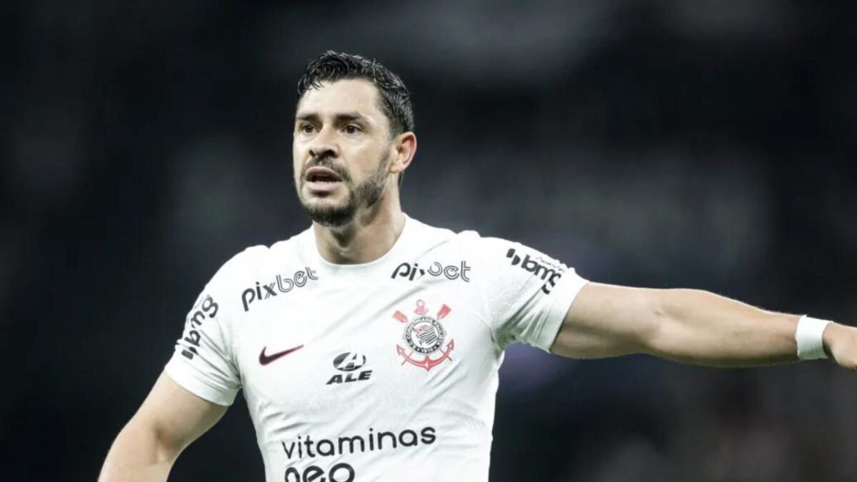 Mercado da bola: as negociações deste sábado (23)