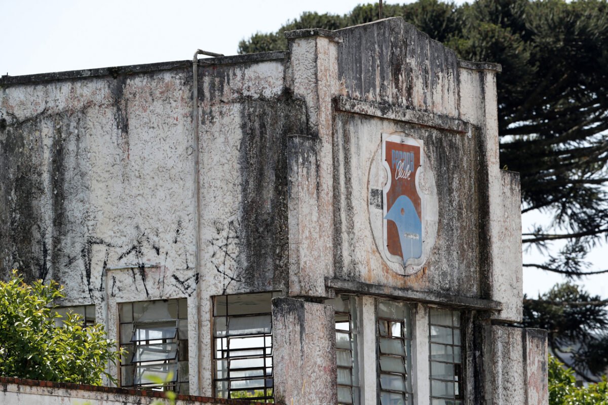 Paraná Clube completa 34 anos em seu pior momento da