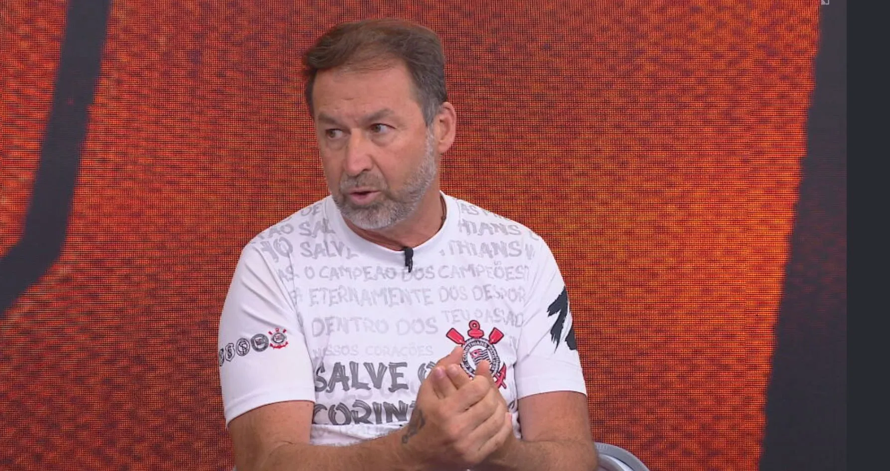 Presidente do Corinthians promete "presentes de Natal"