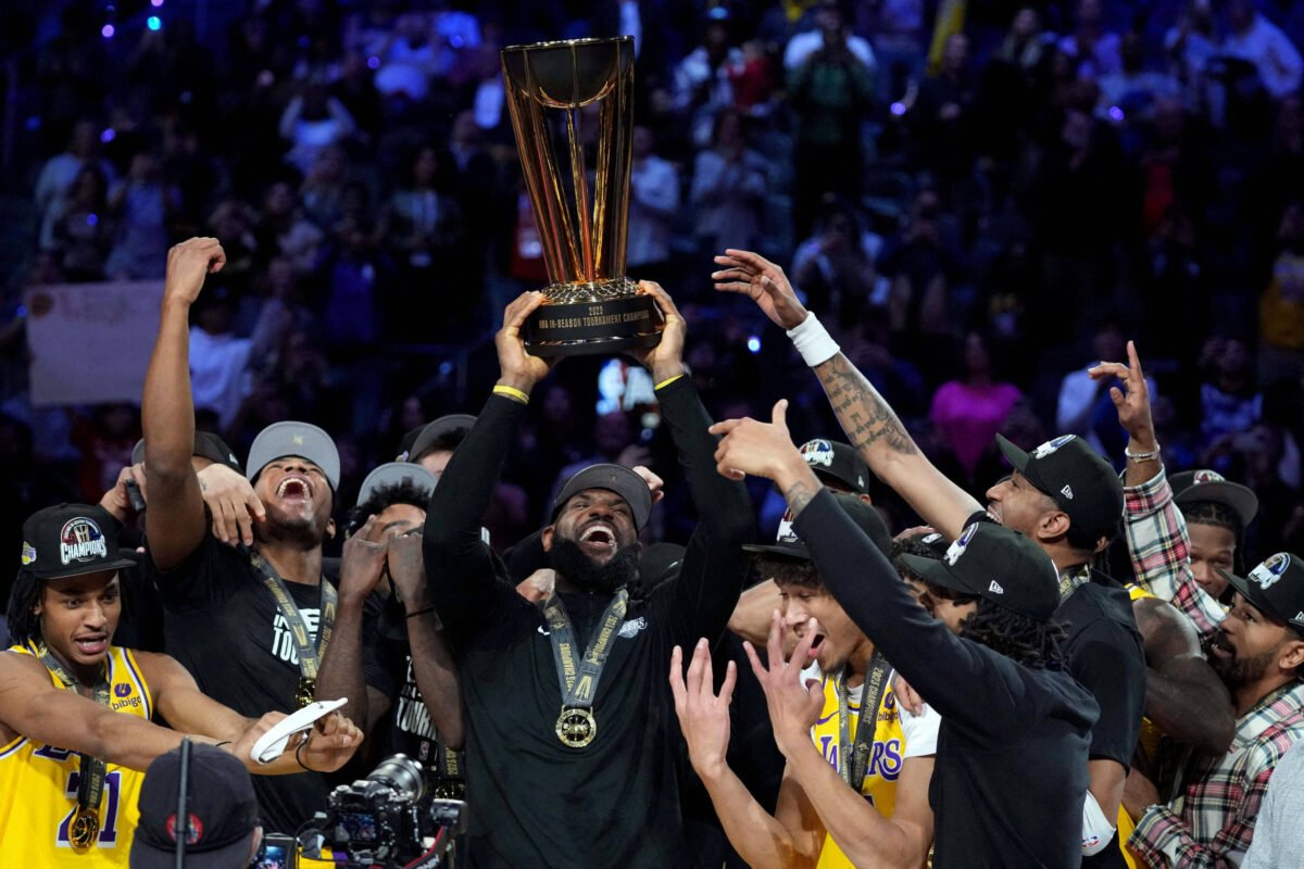 Torneio extra é um sucesso, e Lakers levam a NBA