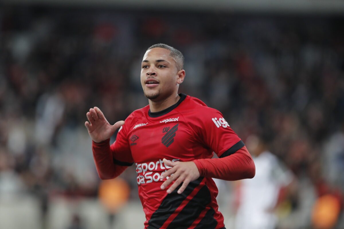 Vitor Roque dobra seu valor antes de chegar ao Barcelona