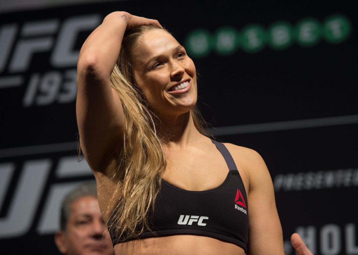 Alex Poatan mira quebra de recorde de Ronda Rousey
