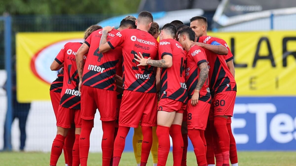 Athletico completa 20 jogos de invencibilidade no Paranaense