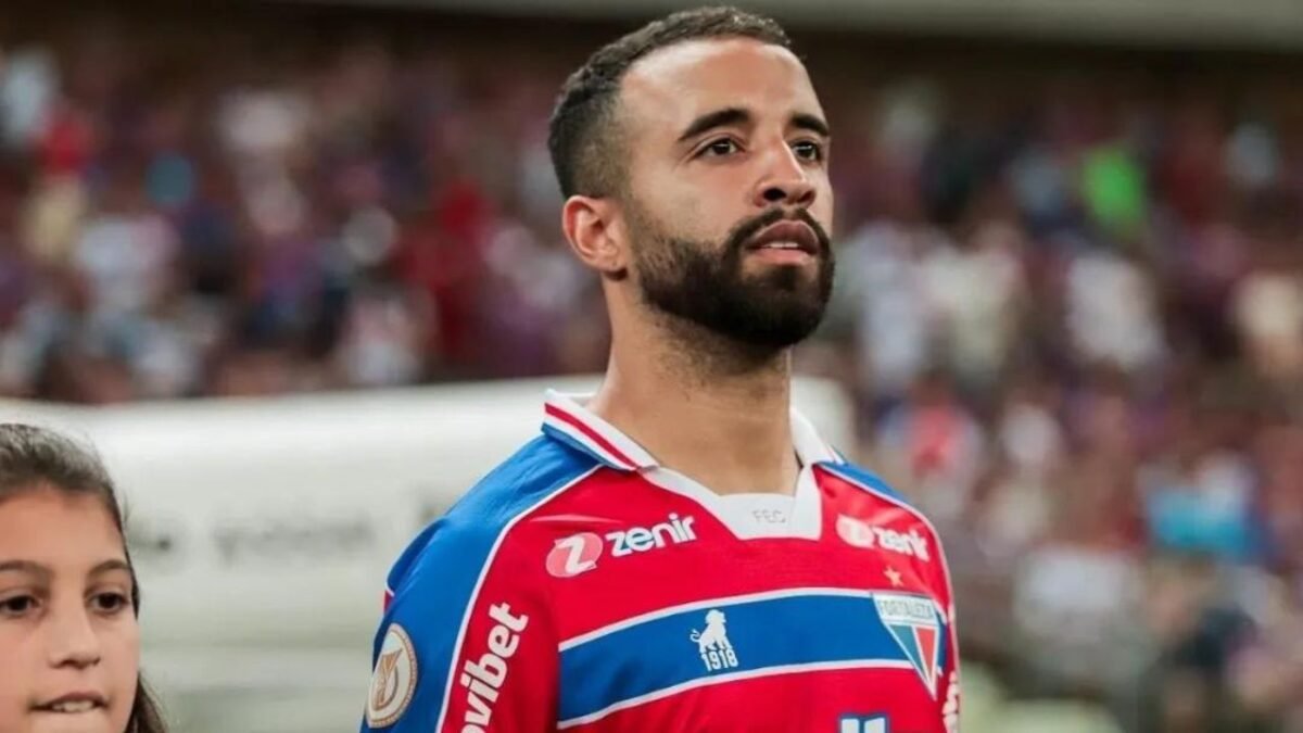 Bahia dá chapéu em Palmeiras e Corinthians, e fecha compra