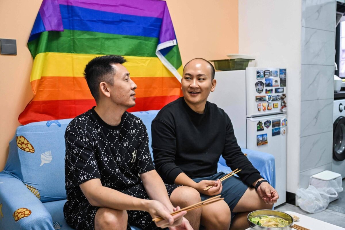 Casal LGBT+ supera estigma e oposição entre China e Taiwan