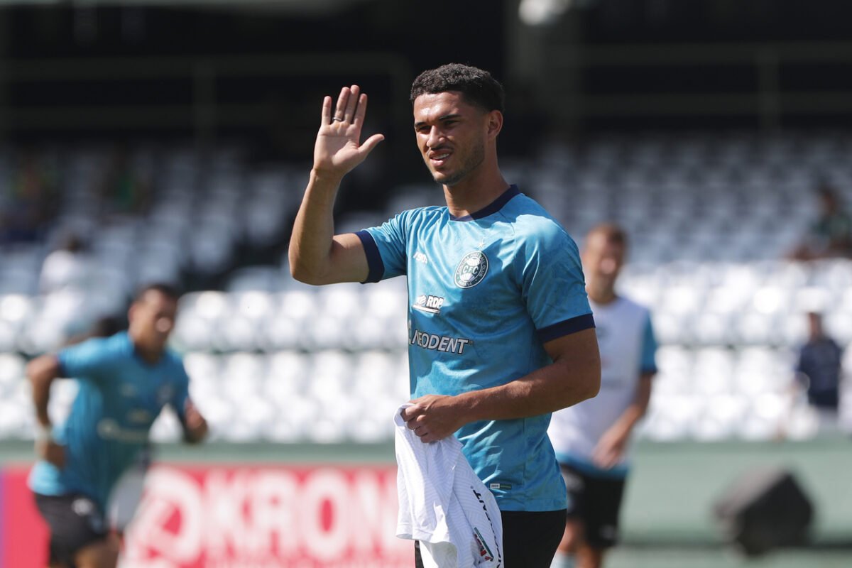 Coritiba empresta zagueiro a rival da Série B