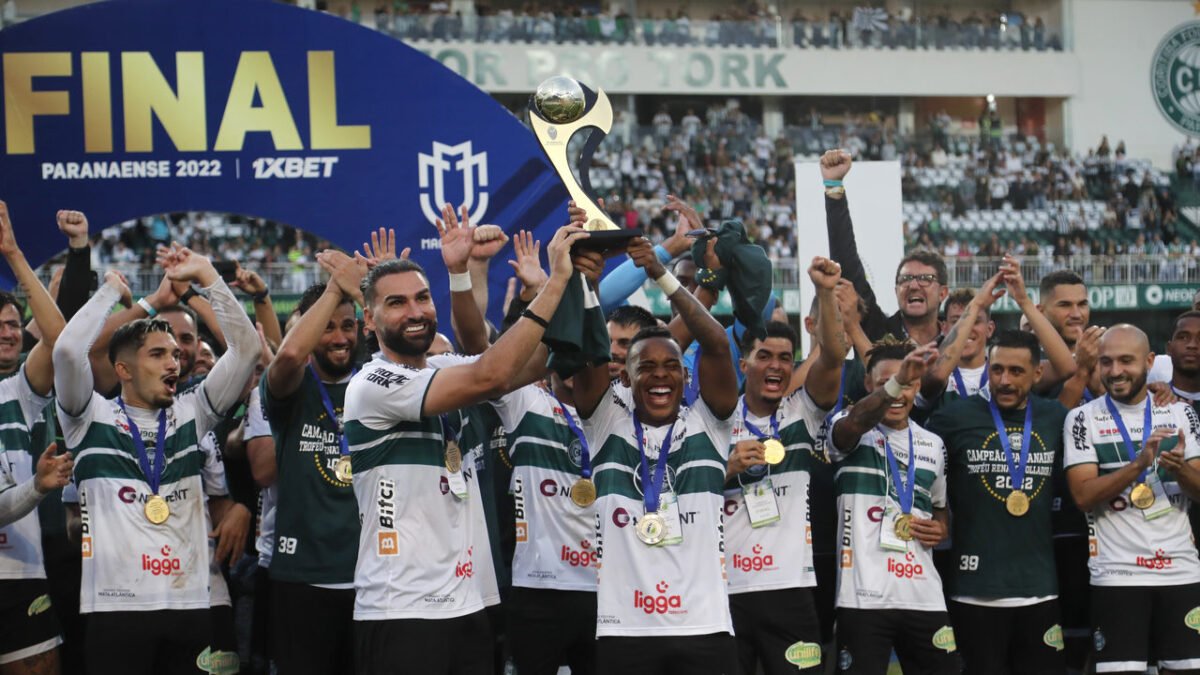 Coritiba mira título em ano de reconstrução