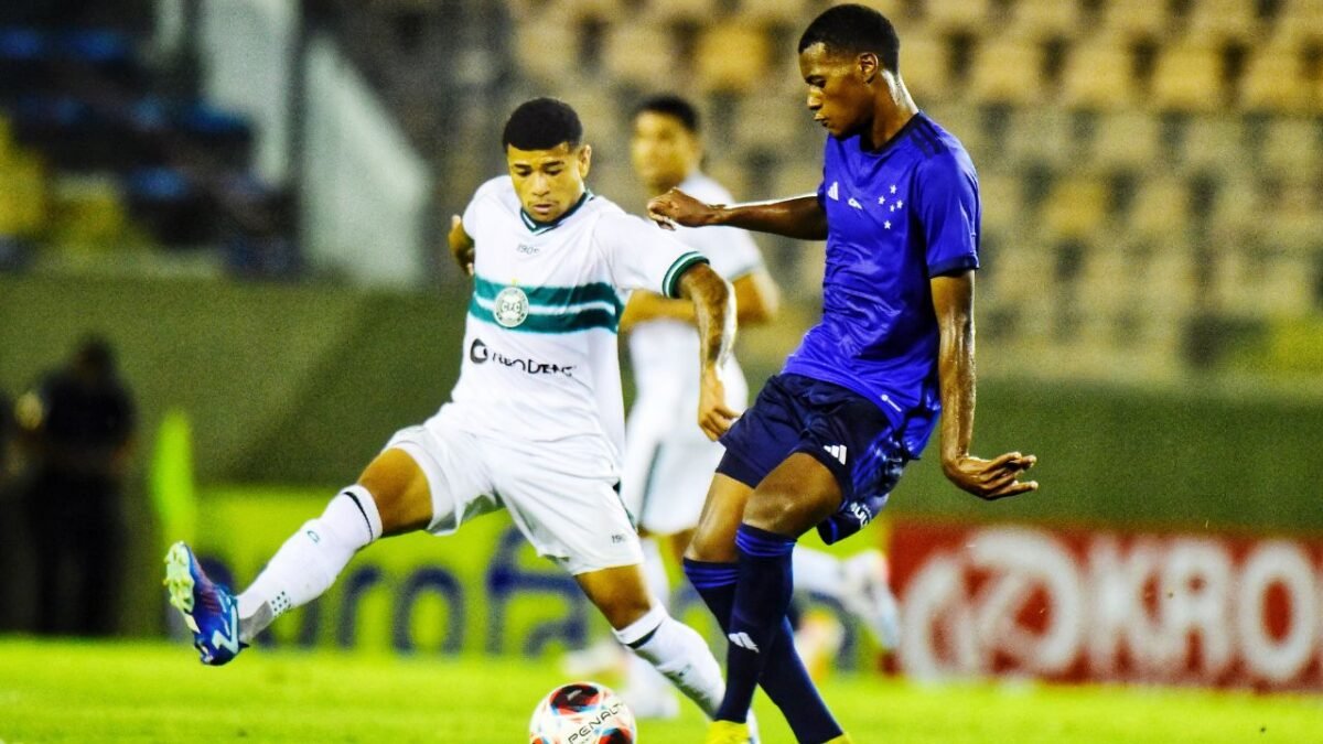 Coritiba perde para o Cruzeiro e é eliminado da Copinha