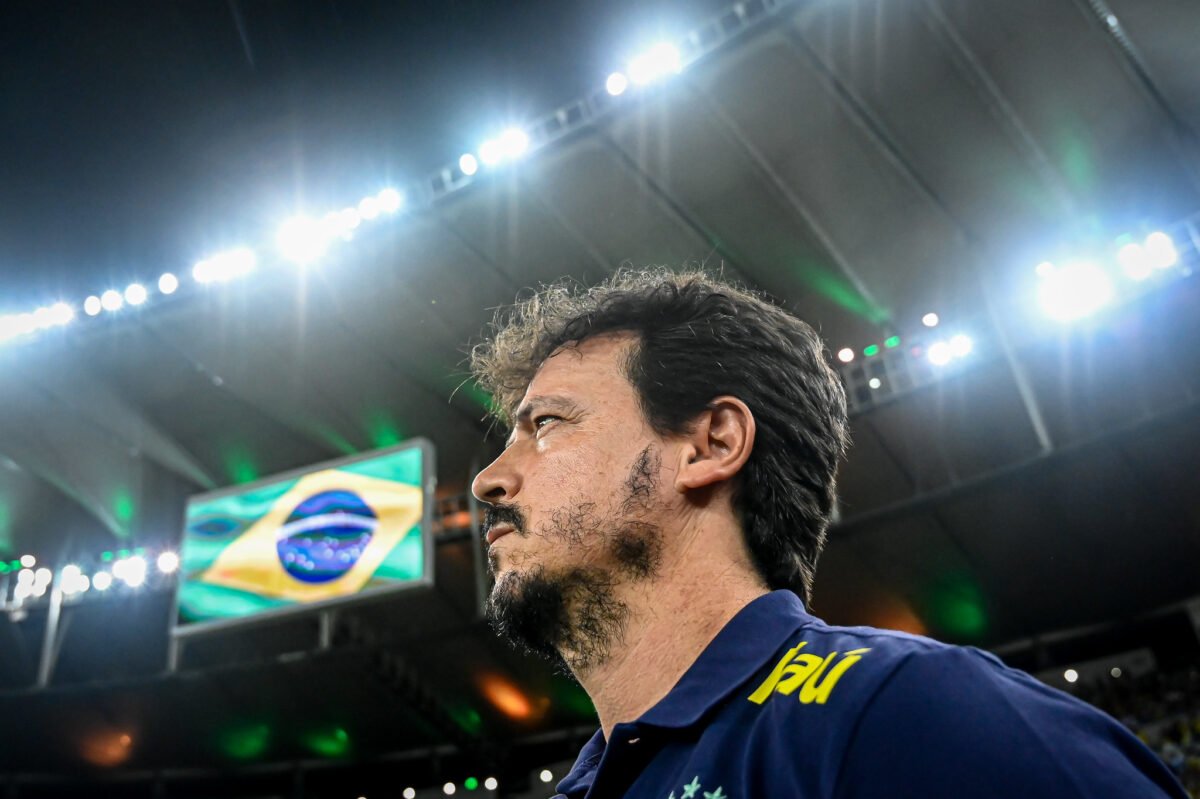 Ednaldo demite Fernando Diniz do comando da seleção