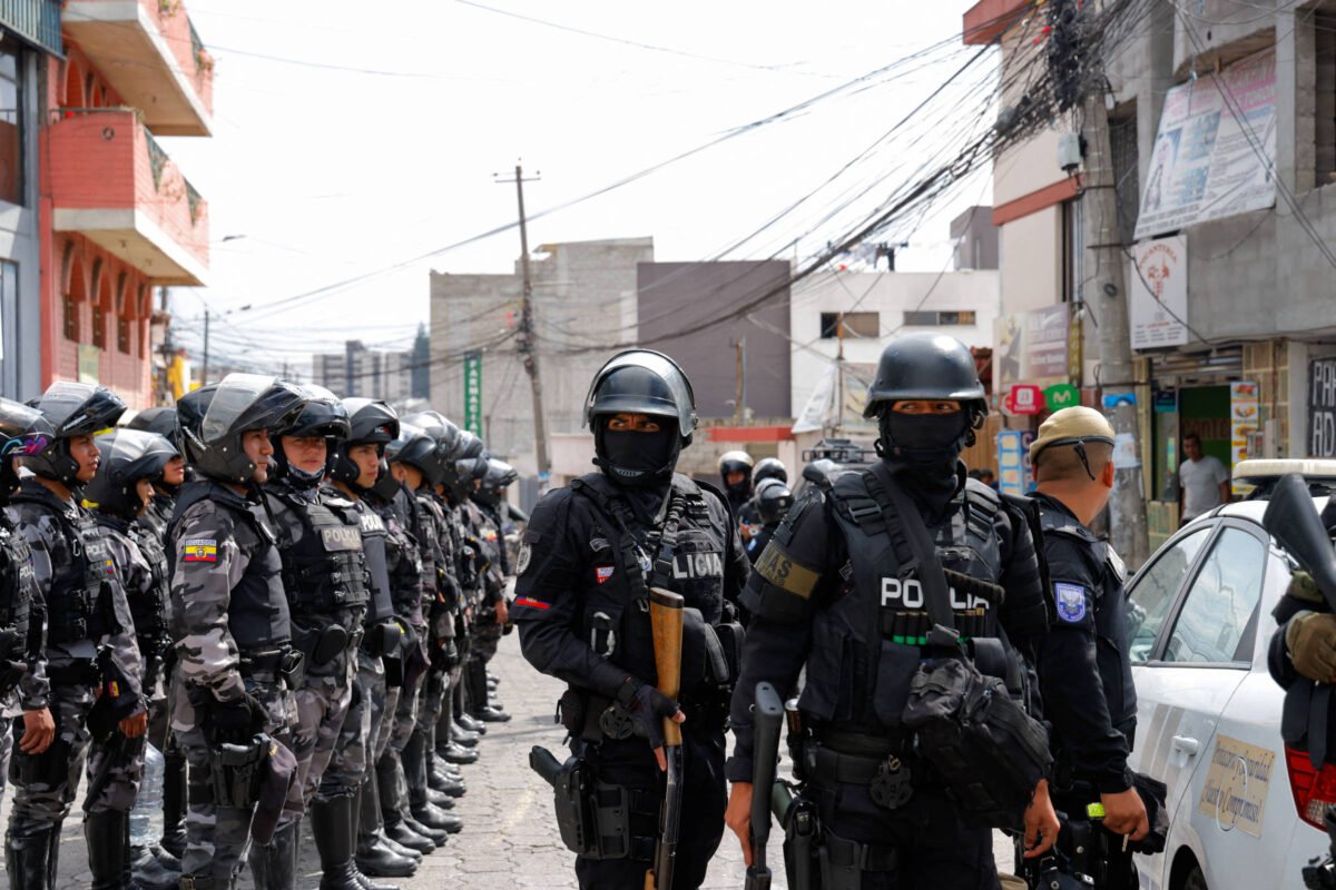 Equador: Policiais são sequestrados após estado de exceção - 09/01/2024