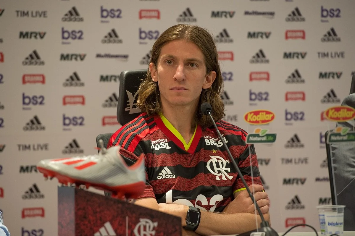 Filipe Luís recusa convite da CBF para ser coordenador da
