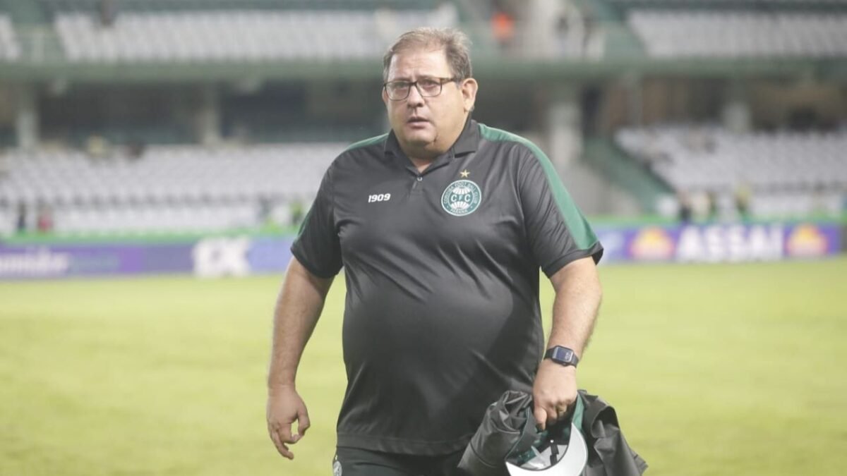 Guto Ferreira detalha rodagem de atletas no Coritiba