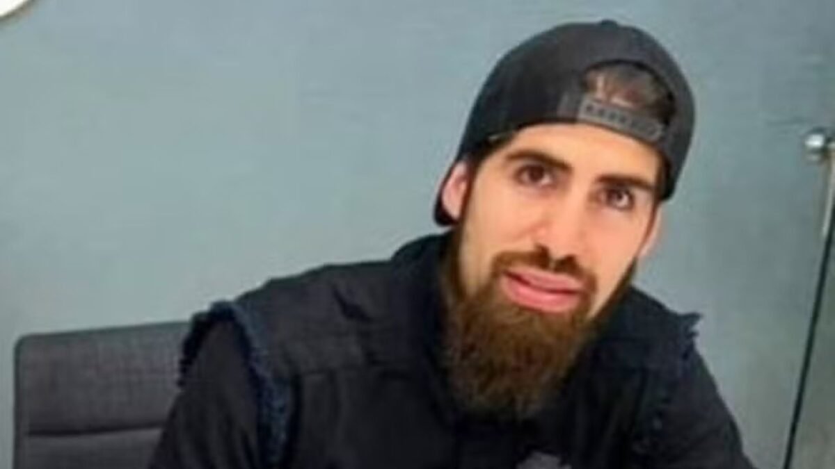 Jogador com passagem pelo Boca tem prisão decretada