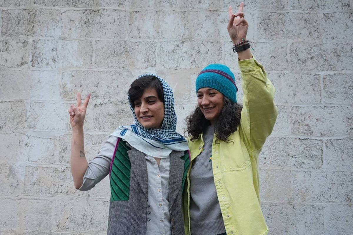 Jornalistas iranianas saem da prisão após um ano detidas -