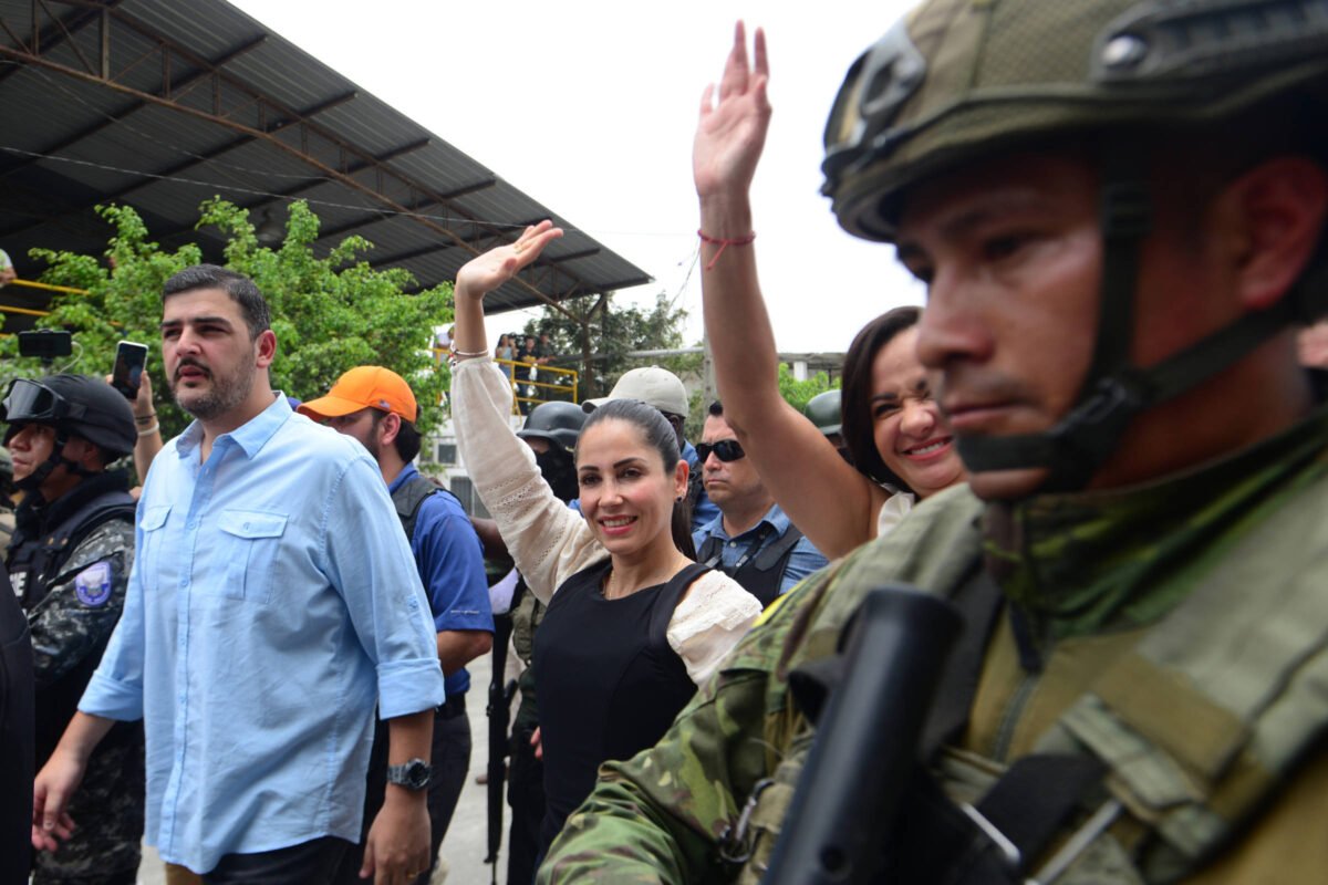 Luisa González: 'Equador construirá prisões e cemitérios' - 13/01/2024 -