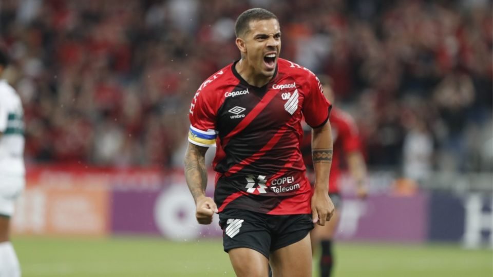 Mercado da bola: veja as negociações desta sexta-feira (19)