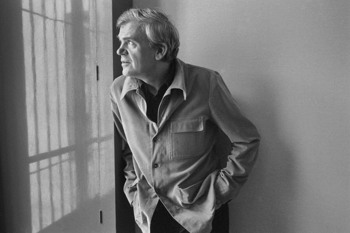 Milan Kundera: Livro sobre cultura tcheca prega liberdade - 08/01/2024