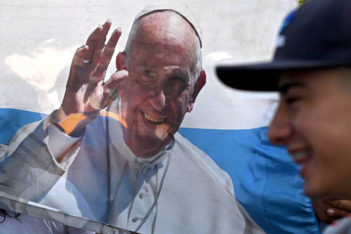 Milei convida Francisco para visitar a Argentina - 11/01/2024 -