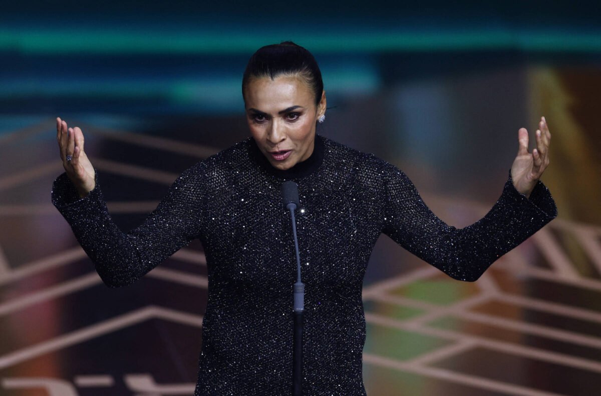 No debate entre Messi e Haaland, prefiro celebrar Marta -