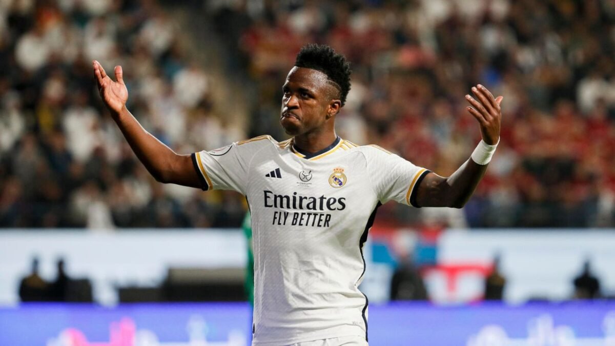 Real Madrid goleia Barcelona e conquista Supercopa da Espanha