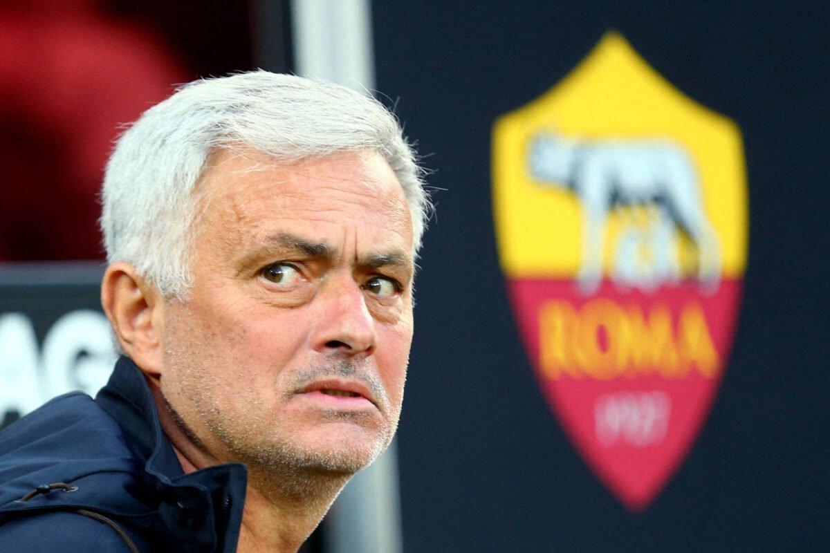 Roma demite o técnico José Mourinho, que era cotado para
