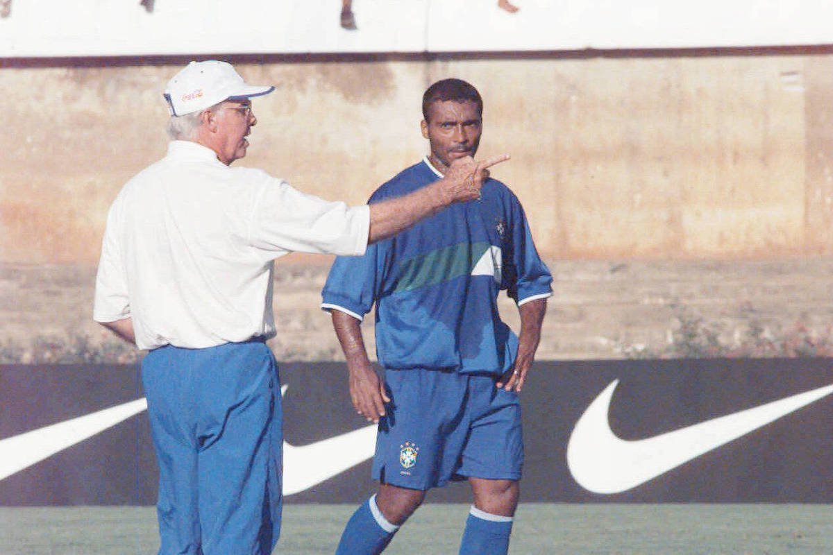 Romário deixa desavença de lado e exalta Zagallo - 06/01/2024