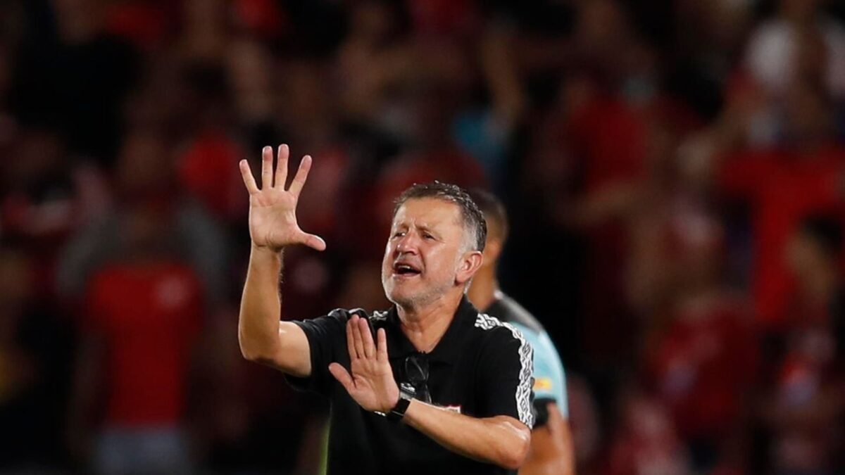 como jogam os times do técnico Juan Carlos Osorio?