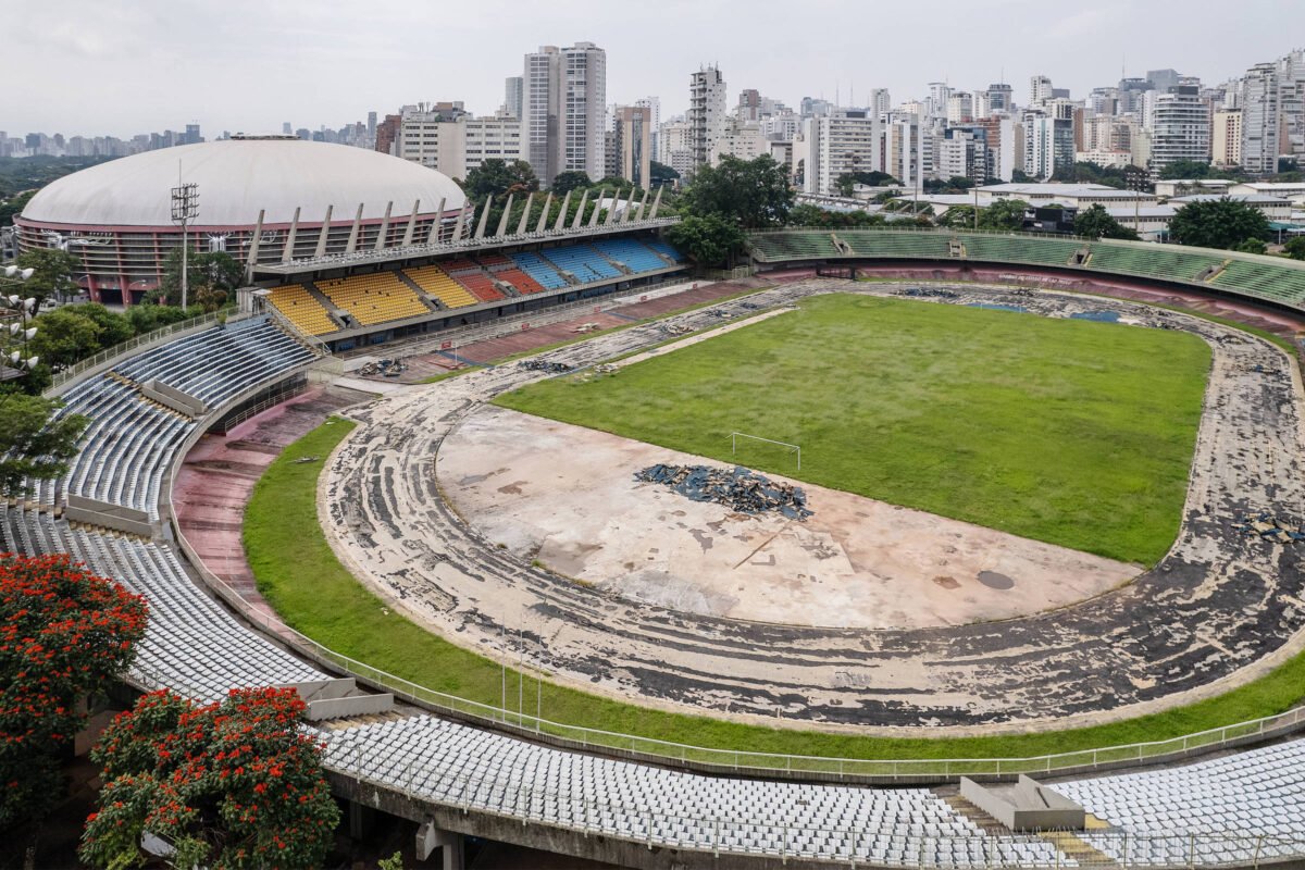 Maracanã do atletismo, pista do Ibirapuera foi sucateada e enterrou
