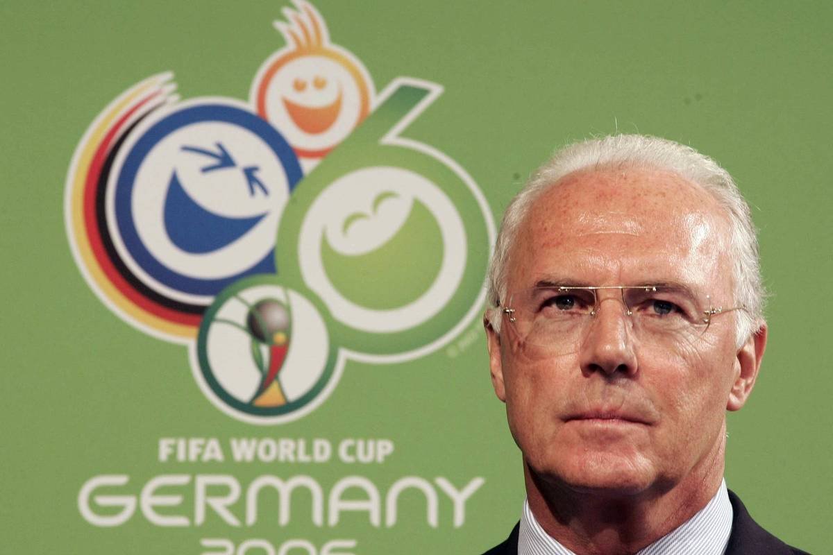 Beckenbauer e ex-presidente da Adidas são acusados por pagamentos suspeitos