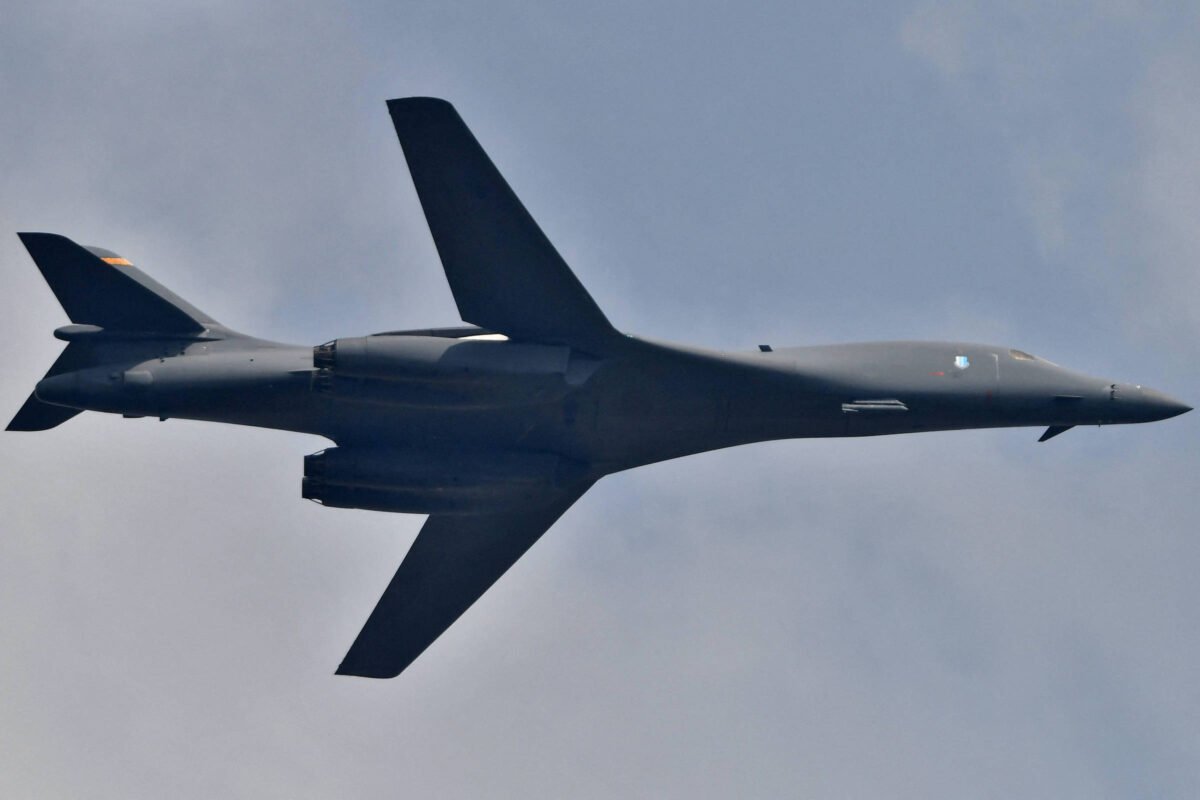 Bombardeiros dos EUA testam defesa da Rússia no Ártico -