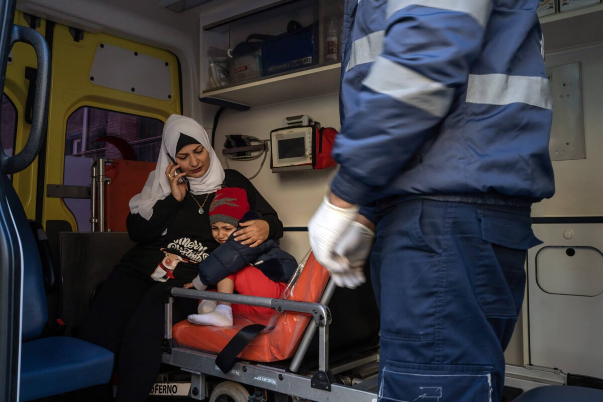 Crianças feridas em Gaza vão para hospital na Itália -