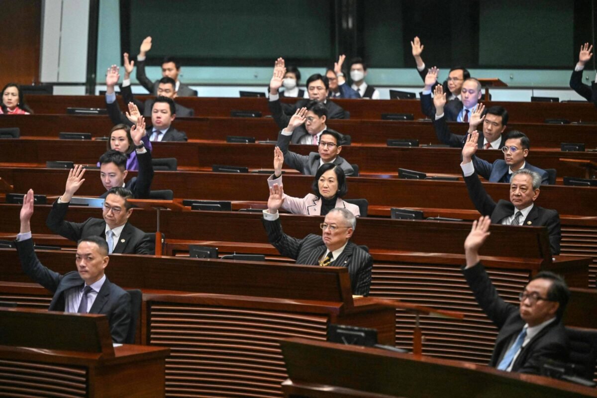 Hong Kong aprova polêmica lei de segurança nacional - 19/03/2024