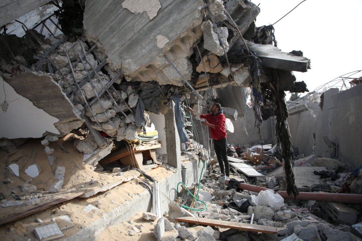 Israel ataca Gaza um dia após decisão da ONU por