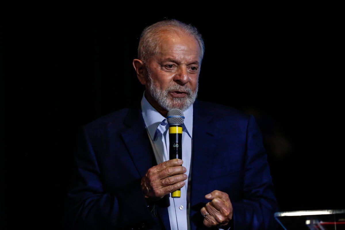 Lula sobre fiança a Daniel Alves: 'Não compra dignidade' -