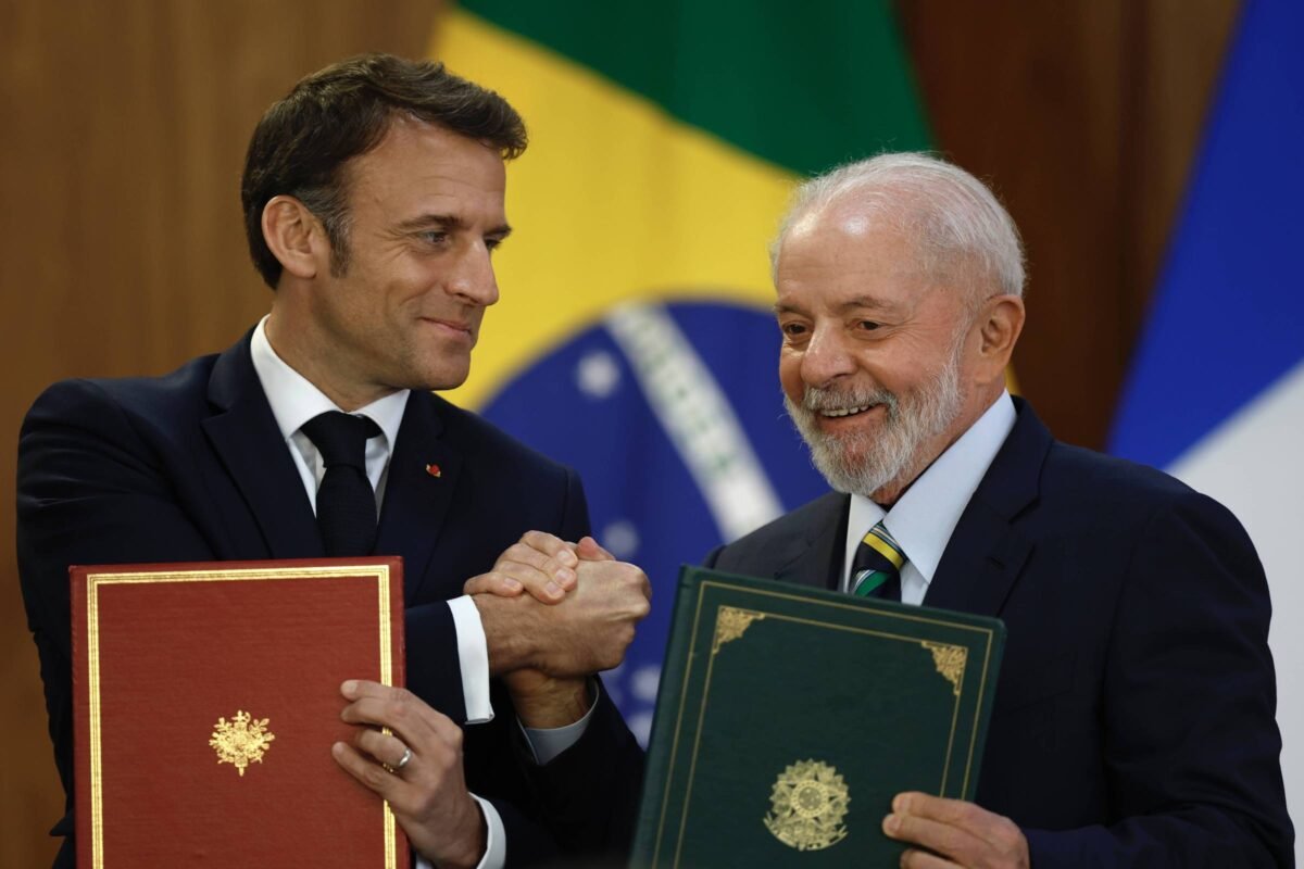 Macron diz que cabe a Lula convidar ou não Putin