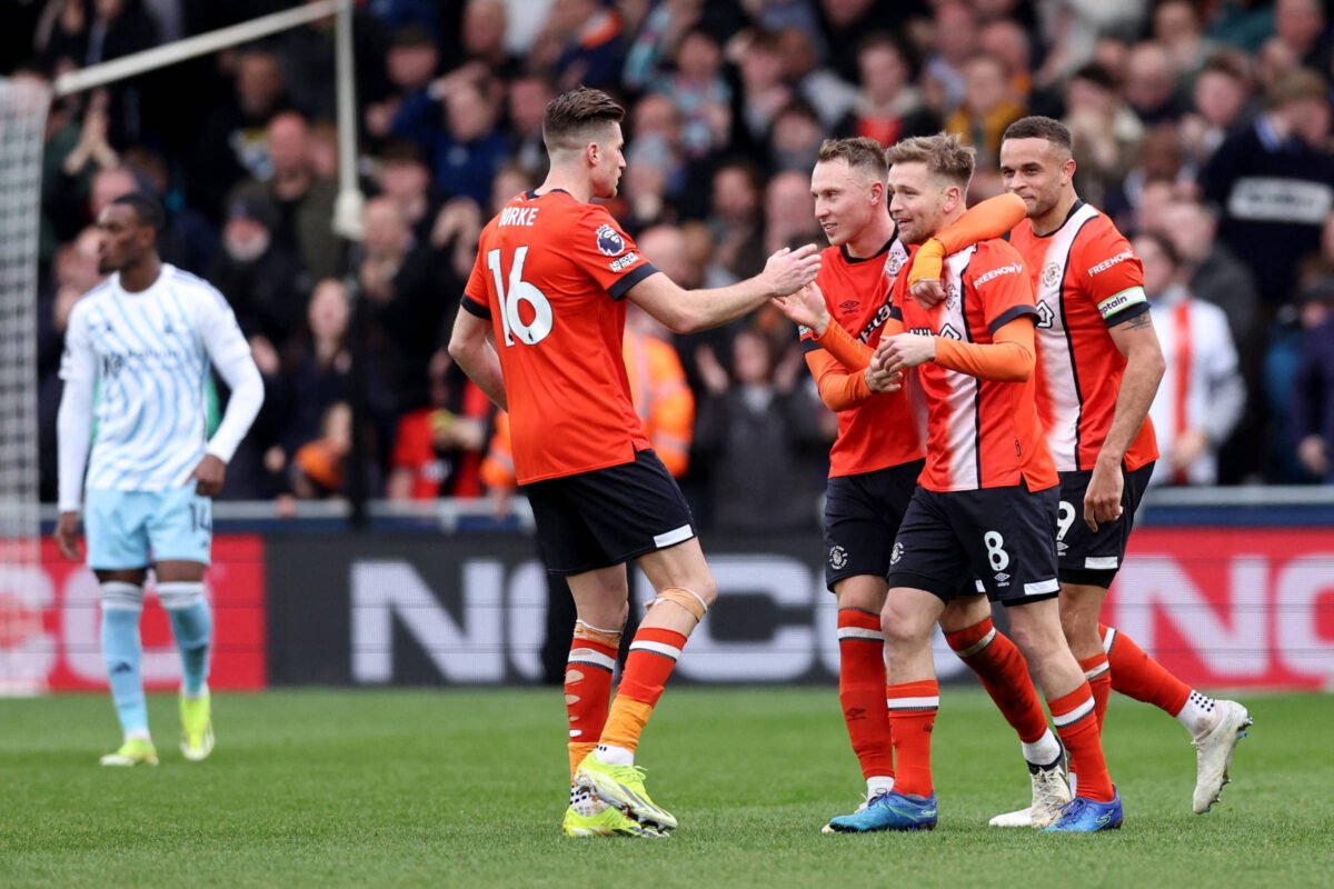 Nottingham Forest perde pontos por violar regras financeiras e vai