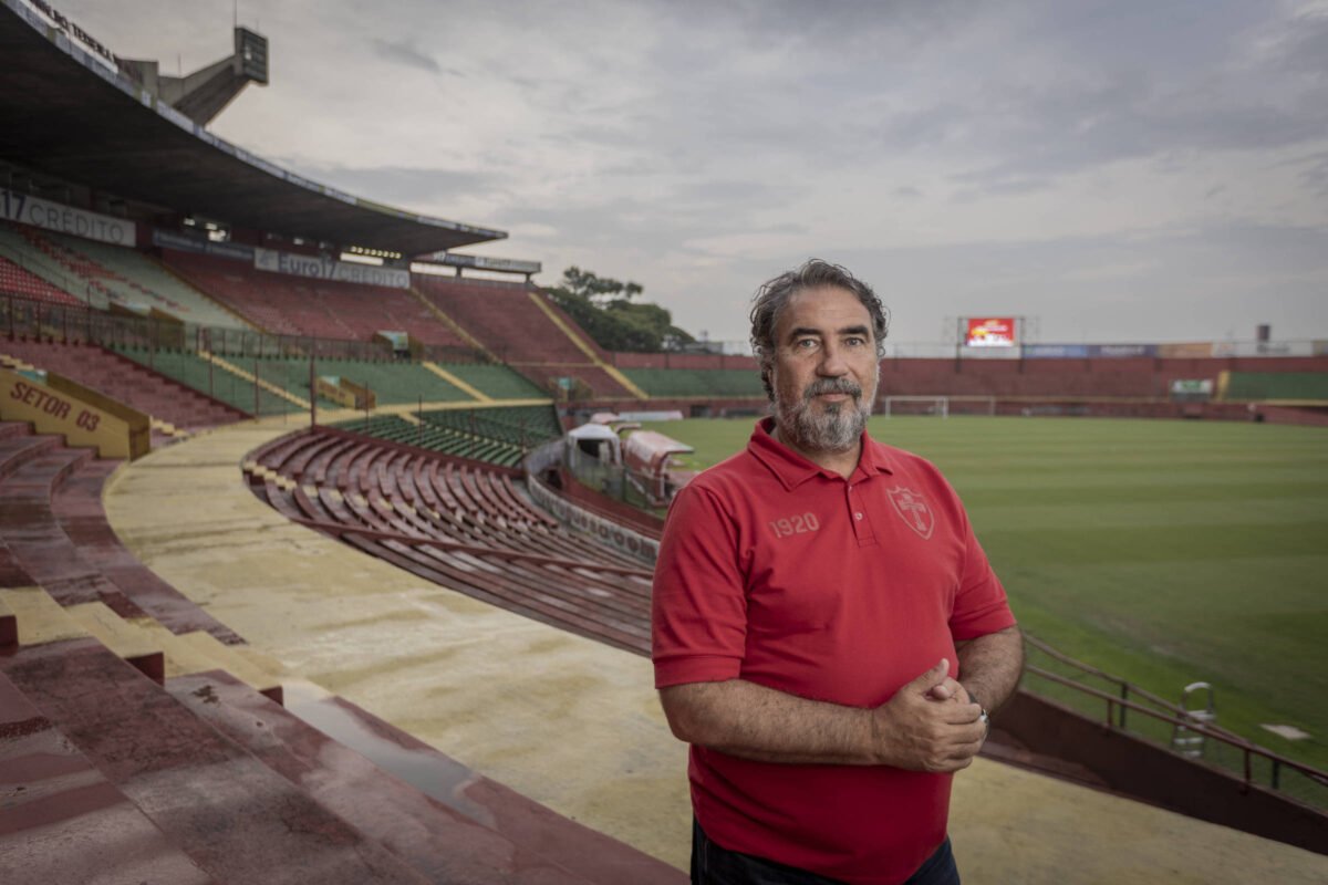 Portuguesa quer virar SAF para recuperar relevância - 29/03/2024 -